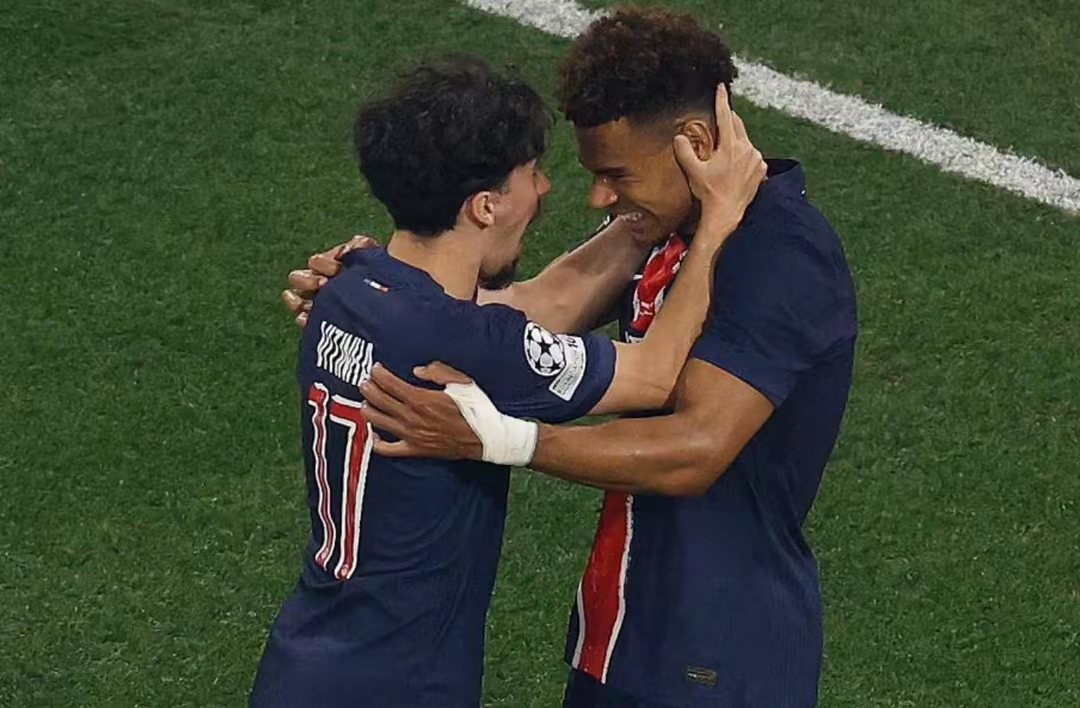 开云官方网站-刚刚！C罗伤愈复出巴塞罗那伤情更新备战全明星赛，国际米兰主帅复盘备战社区盾的简单介绍-开云官方网站